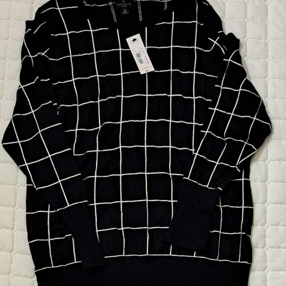 Worthington woman long sleeved shirt